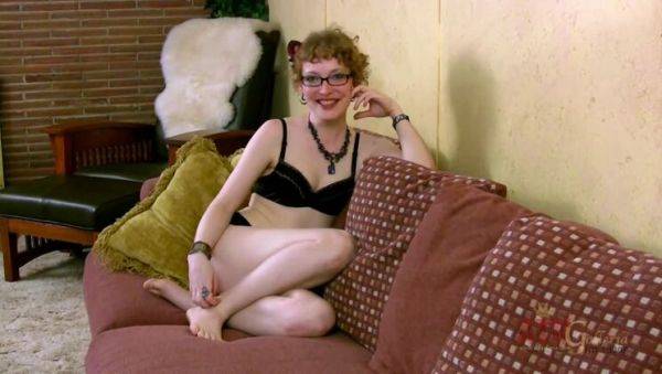 Enjoy watching HD clip of : Eliza: The Gorgeous Ginger