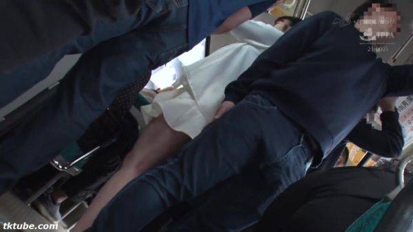 View this uncut scene : YBIQQYXSKBVNLMVAFW334NHDTB833