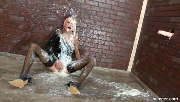 Stream this hardcore movie named : A Blonde's First Time: Solo & Sexy in Stockings