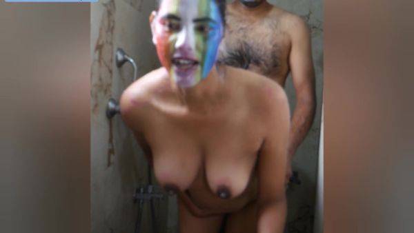 Desi Bhabhi Loves Taking Bath With Devar - desi-porntube.com on pornsfind.com