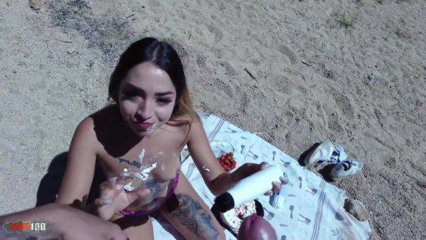 Hardcore Picnic For Young Colombian Melania Dark And Her Boyfriend Yeri - videomanysex.com - Colombia on pornsfind.com