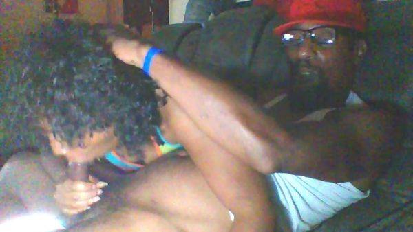 Play this hardcore video of : Very Artistic Deep Throating