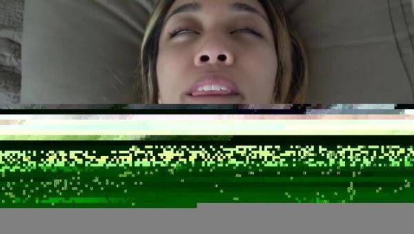 Stream this HD movie called : Aria Skye's Final Fountain: POV Cumshot Edition