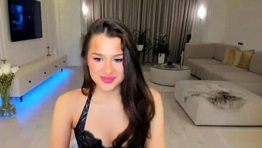 View this uncut video : Amateur Teen Brunette masturbate on webcam