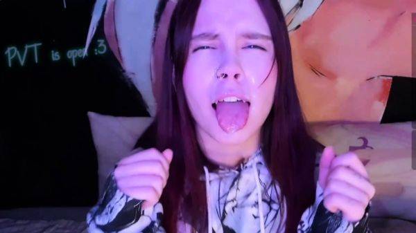 Enjoy watching this hardcore video named : Amateur Webcam Teen Flashes Masturbates