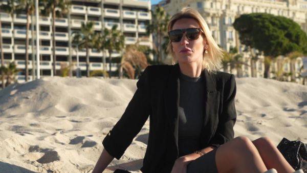 Enjoy watching the full video : Attraction Comes From A Look