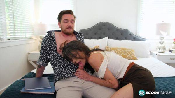 Stream this complete clip of : Beth Gets Ass-Fucked In Her First Scene