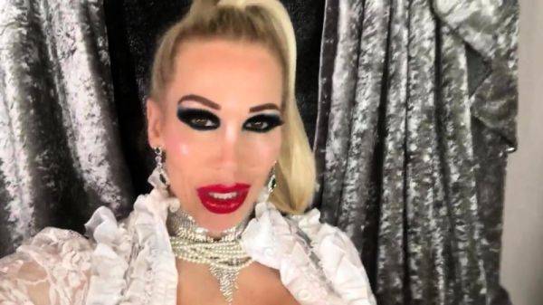 View this hardcore movie of : Blonde with big Boobs sex chat