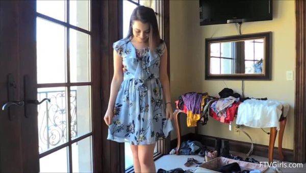 Play HD scene titled : Kylie - Young Temptress II #9