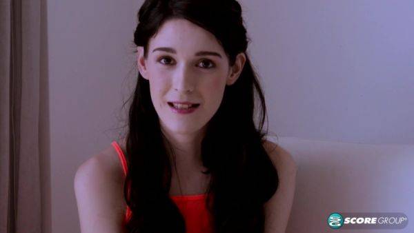 Enjoy watching this full clip named : Toe-Sucking Tart