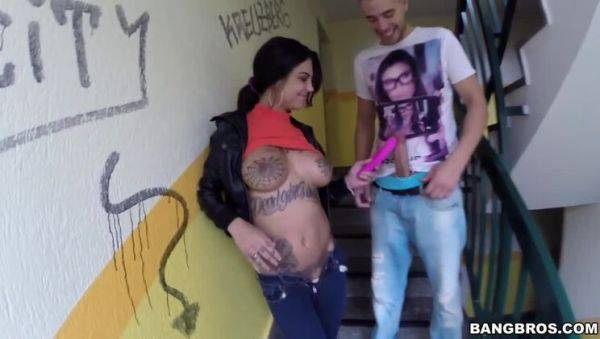 View complete scene named : A Raucous Encounter with Bonnie Rotten