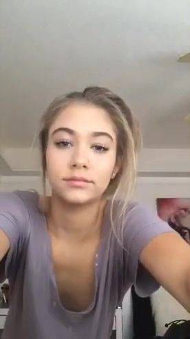 Enjoy watching this uncensored scene : Livestream 18