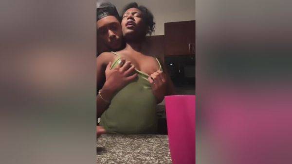 Play the uncut video of : Live Ig Show