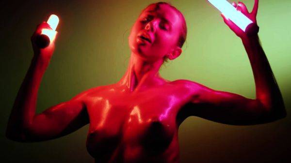 Stream the HD movie called : justice in the light cast