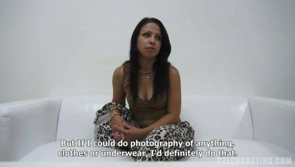 Enjoy watching this full clip called : Nikola's 2780 Cumshot: Amateur Brunette Casting