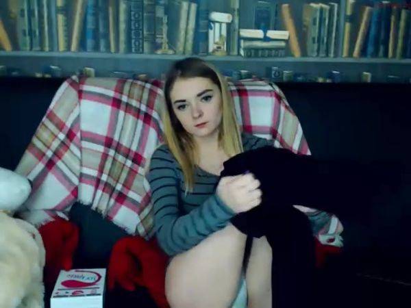 Watch the HD movie called : Brunette Amateur Webcam Teen Exposed