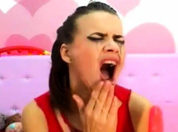 View the uncensored movie : crazy deepthroat girl 1