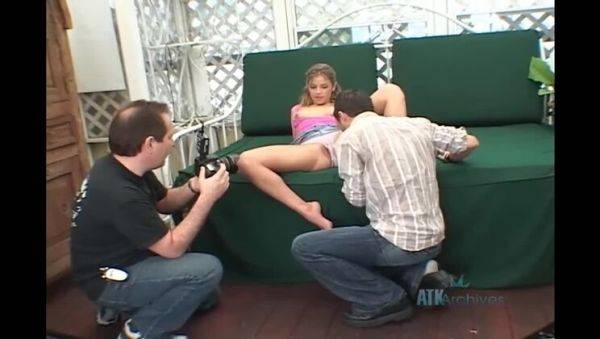 Play this uncensored clip : Gorgeous Blonde Veronica