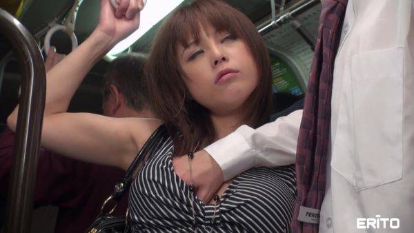 Japanese Sex Public Fetish: Reverse Nanpa On The Bus - xhand.com - Japan on pornsfind.com