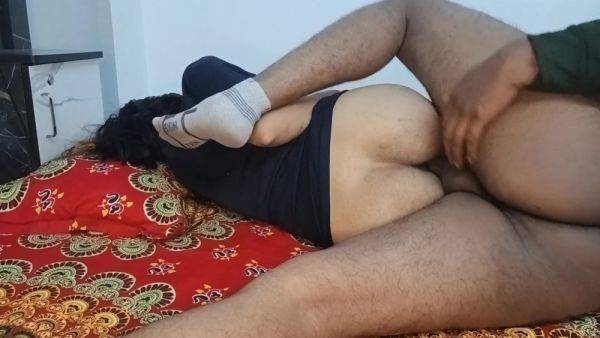 View the uncensored clip : Mosi Ladki So Rahi Thi Ladke Ne Choda