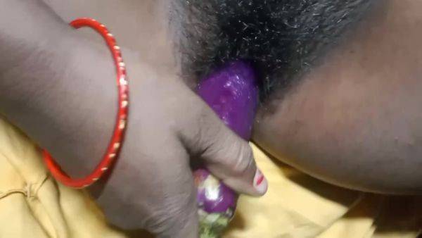 Neetu Bhabhi Put Brinjal In His Huge Pussy . And Masturbating Herself - hclips.com on pornsfind.com