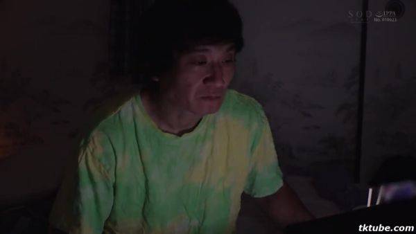 Play complete clip : XQUSXVUAQFJBMUTJPQSTARS971