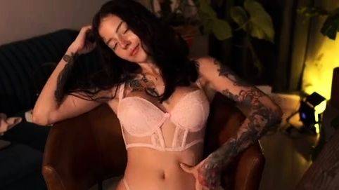 Watch this HD movie named : Hottest brunette solo webcam masturbation 2