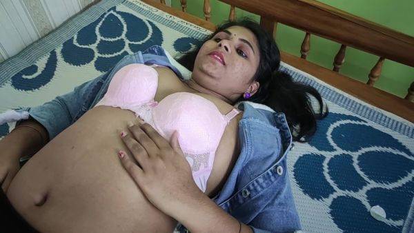 Skirt And Shirt Romance By Vaishnavy And Sharun Raj, Shirt Open And Bra Show With Boobs Press Fuck, Mallu Couple Hot Fuck Love With Valentine S Day - desi-porntube.com - India on pornsfind.com