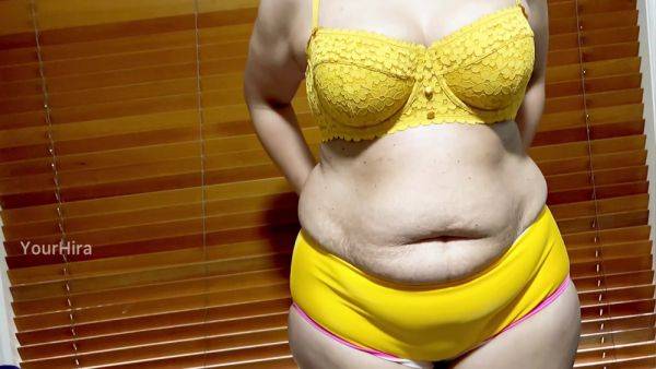 View the HD scene of : Tamil Actress - Sexy Indian Wife Bra Change - Teases With Sensual Boobs Press