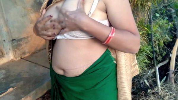 Play uncensored video : Sauteli A Le Bathroom Ma Gayera Chakma Ungli Halera Maza Gari - Nepali Porn Star