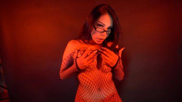 Watch full movie of : Tommy Parker And Sami Parker - Gives Blowjobs - Find The Full Video!