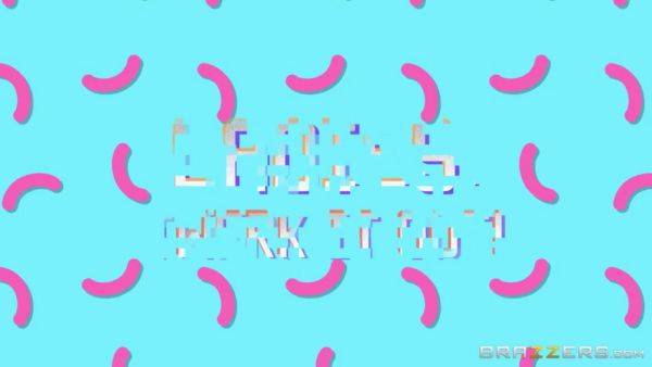 Play the HD video called : Ladies, Twerk It Out! With Kiki Minaj, Angel Wicky, Danny D - Brazzers