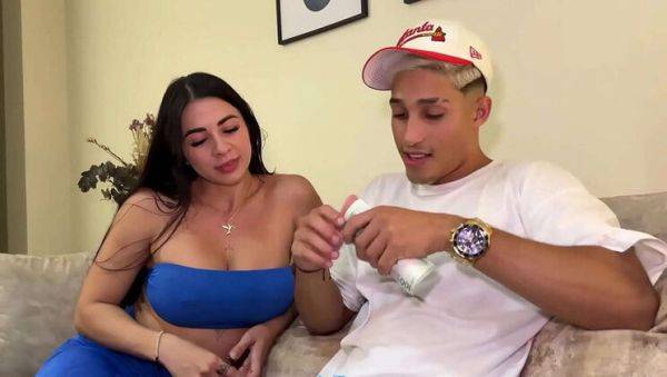 Enjoy watching complete scene named : Colombian Milf Silvana Lee Blows Milan Rodriguez in Public