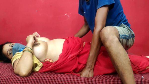 Enjoy watching uncensored clip of : Big Naturals - Sasurji Ne Bahu Ko Chudne Ke Liye Razi Kiya Or Chod Diya