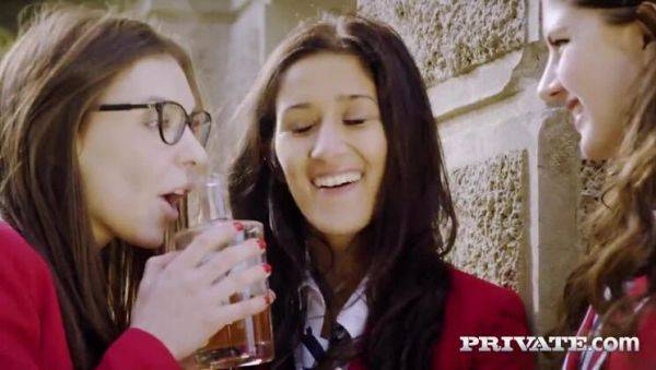 Stream the HD movie : Natalia Starr fucks teacher