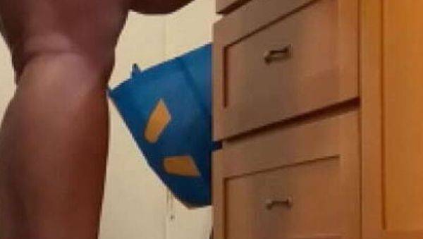 Watch this complete movie titled : Bigdickenergy258 Gives Remiskye a Creamy Breakfast