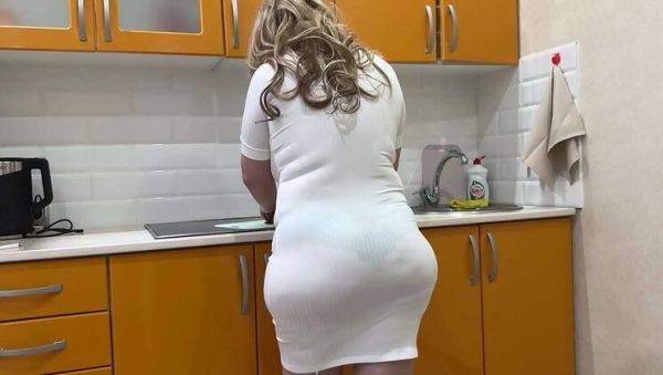 View uncensored clip : Mature Stepmom Gets Anal Surprise