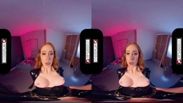 View uncut scene of : Carol Fonda In Vrcosplay Helps Hulk To Destress