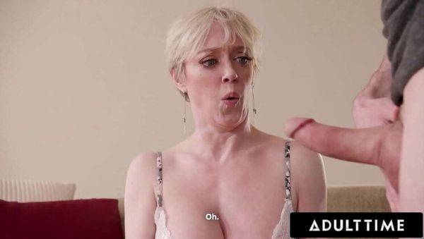 Enjoy watching the uncut scene of : Hot Mom Dee Williams Fucks Stepdad While Sophia Sterling Watches!