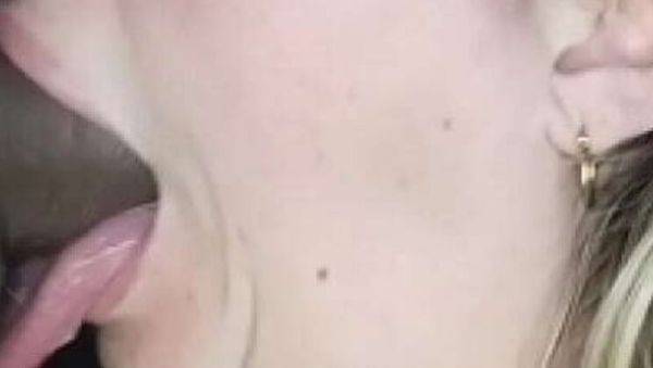 View hardcore clip of : Brunilove and Deepvane in a Sloppy Blowjob Session