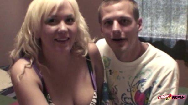 Enjoy watching full movie of : Kinky Couple Mon And Bon Have Steamy Hot Hardcore Sex Together