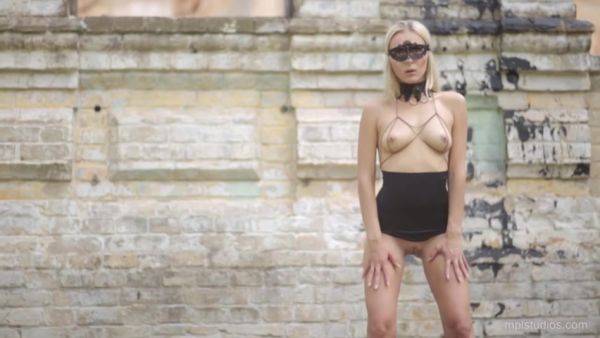 Watch the complete clip titled : Katie A Delicia - Mplstudios 40