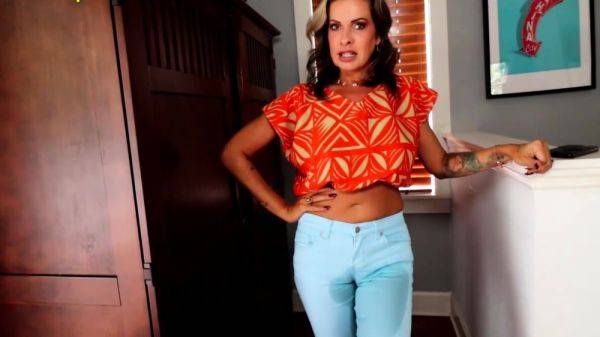 Watch HD scene of : These girls need to pee wetting her panties 2024