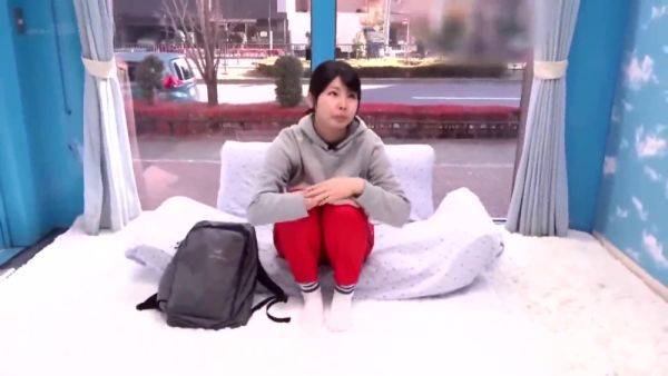 Play this complete movie called : 240218運動がんばる女子とハメハメg2