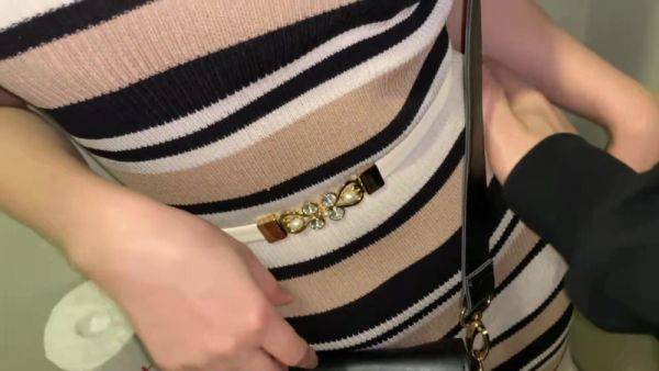 View HD video titled : 0001983_巨乳のスレンダー日本人女性が人妻NTRのセクース