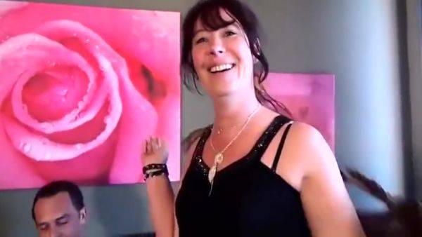 View complete movie : Moni & Thorsten Fucks On The Sofa