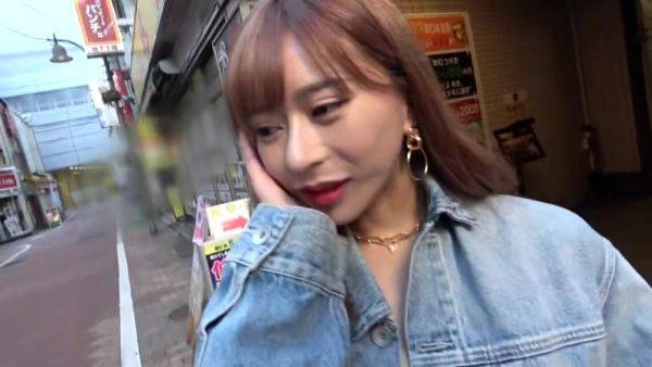 Enjoy watching the uncut movie of : 0002047_巨乳のニホン女性がガンハメされる素人ナンパのＳＥＸ