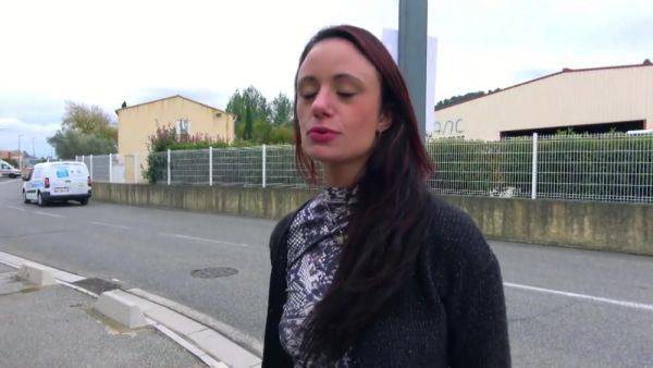 Enjoy watching the full clip titled : Everything is good with the beautiful Soraya, 29 years old!