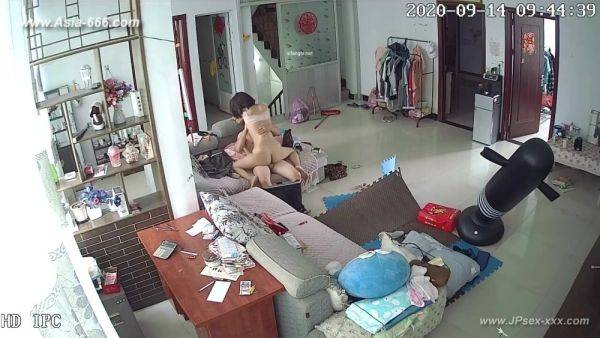 Hackers use the camera to remote monitoring of a lover's home life.609 - hclips.com - China on pornsfind.com