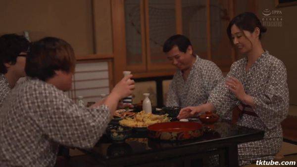 Play complete clip of : TVZQXHWJHIMBTDZEJR040EADN519